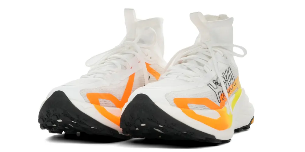 HOKA Tecton X 4