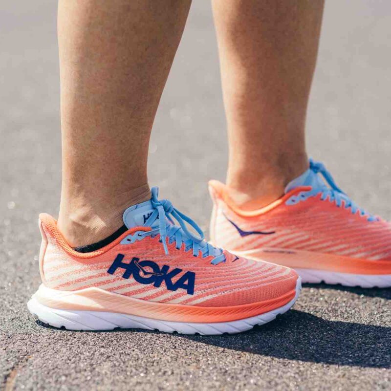 Hoka Mach 5 uitgelicht