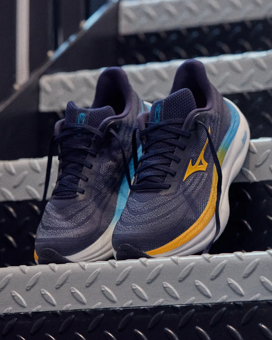 Mizuno Wave Sky 9 seite